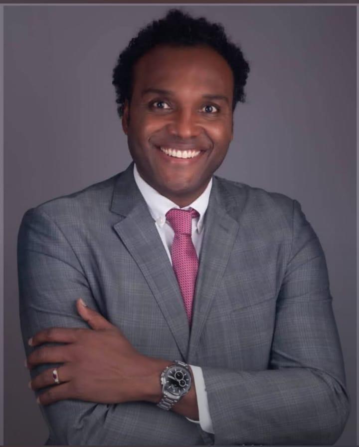 Dr. Leandro da Cruz Soares